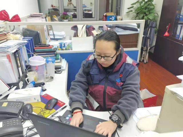 曹怡婷.jpg
