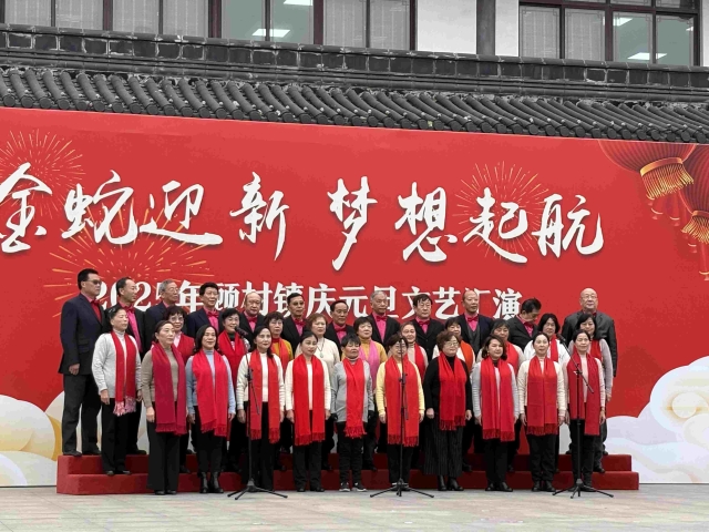 合唱《阳光路上》.jpg